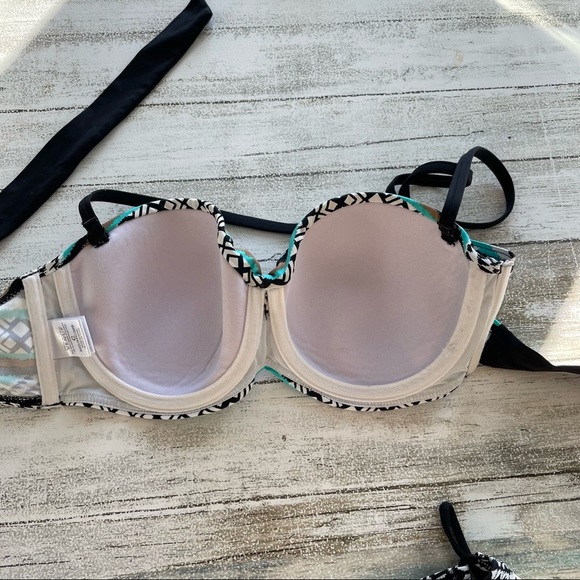 VENUS Tribal Print Black and Turquoise Bikinis size 8 - Picture 8 of 9